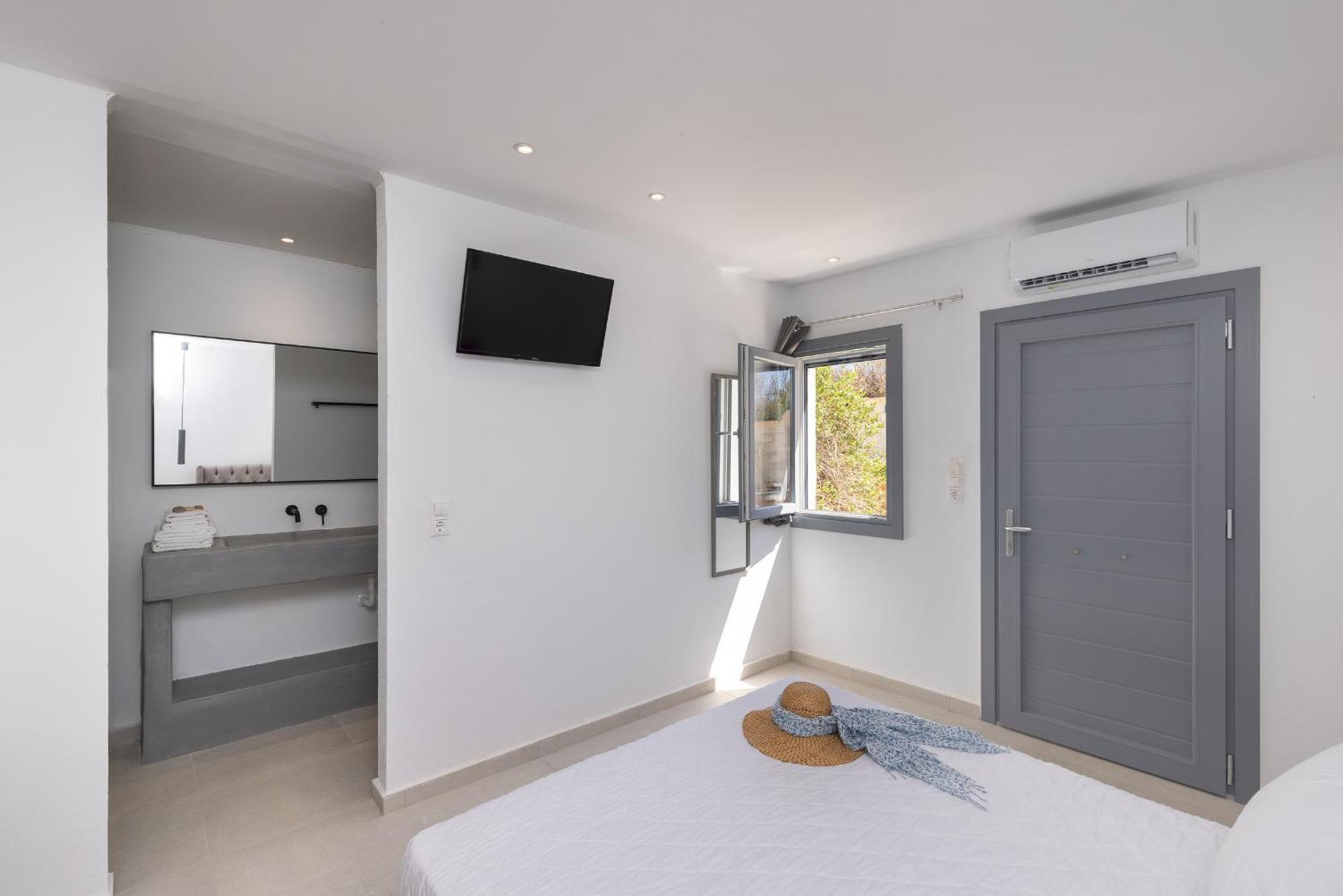 Chrysonisos Suites With Sunset & Seaviews Near Kini エクステリア 写真