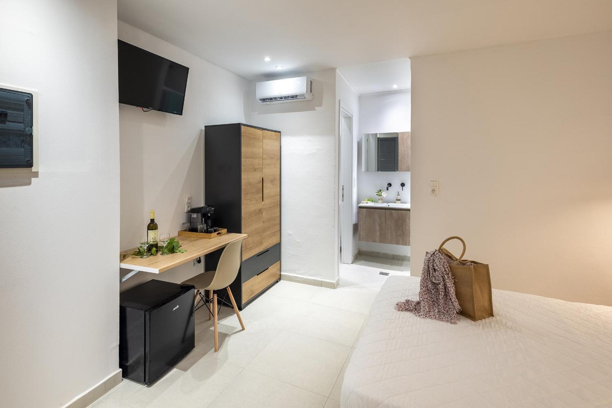 Chrysonisos Suites With Sunset & Seaviews Near Kini エクステリア 写真